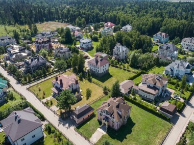 Коттеджный поселок Пансионат Поляны по Рублево-Успенскому шоссе в 28 км от Москвы. Элитная недвижимость в КП Пансионат Поляны в Подмосковье - Ричмонд - 915