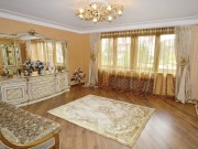 Аренда дома Подушкино-town 432 м² Рублево-Успенское шоссе - Гостиная, холл - foto_lr2