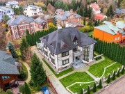 Продажа дома Сосенки ДСК 864 м² Калужское шоссе - Детская, игровая - foto_cr