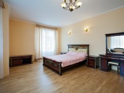 Аренда дома Горки-22 (Тайм-1) 300 м² Рублево-Успенское шоссе - Спальня - foto_br1