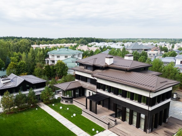 Продажа дома Азарово (Лесное Лапино) 1000 м² Рублево-Успенское шоссе - Фасад - foto_fs