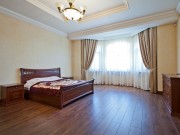 Аренда дома Немчиновка 700 м² Можайское шоссе - Спальня - foto_br2