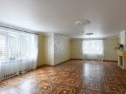 Аренда дома Лесной простор-3 900 м² Рублево-Успенское шоссе - Гостиная, холл - foto_lr1