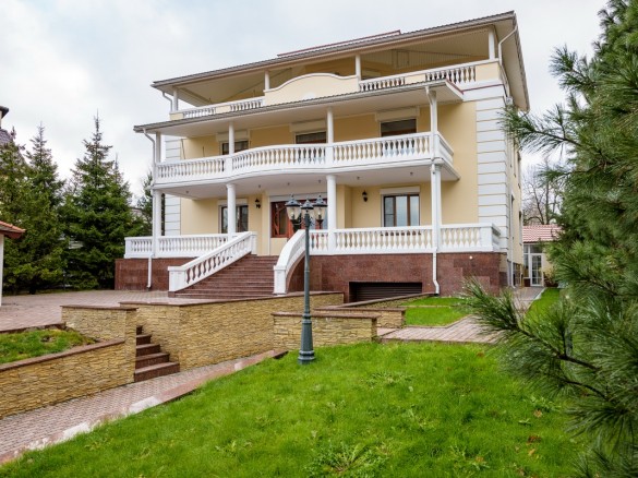 Аренда дома Весна 800 м² Рублево-Успенское шоссе - Фасад - foto_fs