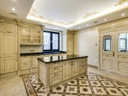 Продажа дома Николино 785 м² Рублево-Успенское шоссе - Гостиная, холл - foto_lr1