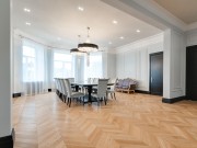 Продажа дома Европа 1086 м² Ильинское шоссе - Гостиная, холл - foto_lr1