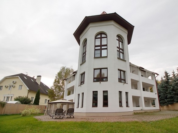 Аренда дома Жуковка 640 м² Рублево-Успенское шоссе - Фасад - foto_fs
