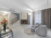 Продажа дома Опалиха 405 м² Волоколамское шоссе - Снаружи - foto_bw