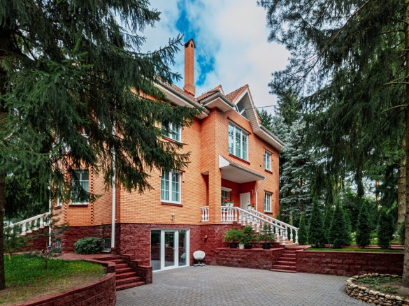 Аренда дома Знаменское-Сосны НПИЗ 550 м² Рублево-Успенское шоссе - 619384 - 619384