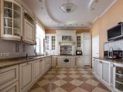 Продажа дома Согласие 2 820 м² Калужское шоссе - Гостиная, холл - foto_lr2