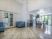 Продажа дома Горки-2 592 м² Рублево-Успенское шоссе - Гостиная, холл - foto_lr1