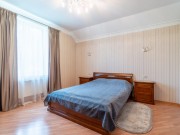 Продажа дома Малые Горки 416 м² Киевское шоссе - Спальня - foto_br1