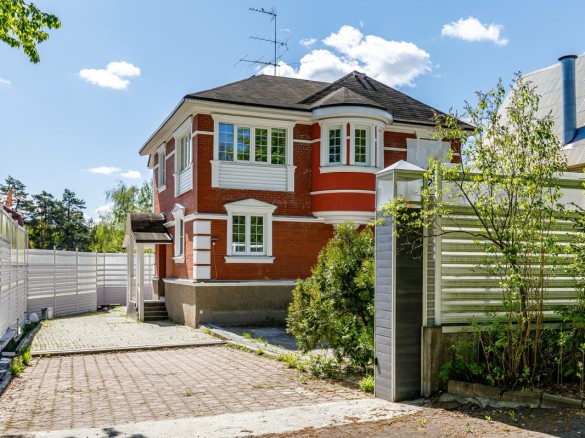 Продажа дома Жуковка 258 м² Рублево-Успенское шоссе - Фасад - foto_fs