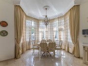 Продажа дома Русская деревня. Падиково 582 м² Новорижское шоссе - Гостиная, холл - foto_lr1