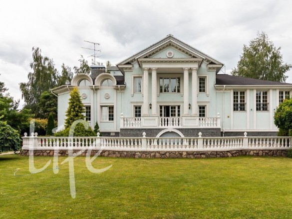 Продажа дома Ларюшино 800 м² Рублево-Успенское шоссе - 637818 - 637818